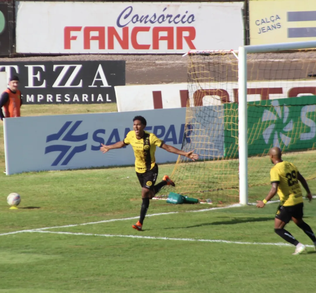Cascavel aumenta a invencibilidade diante do Coritiba no Estadual