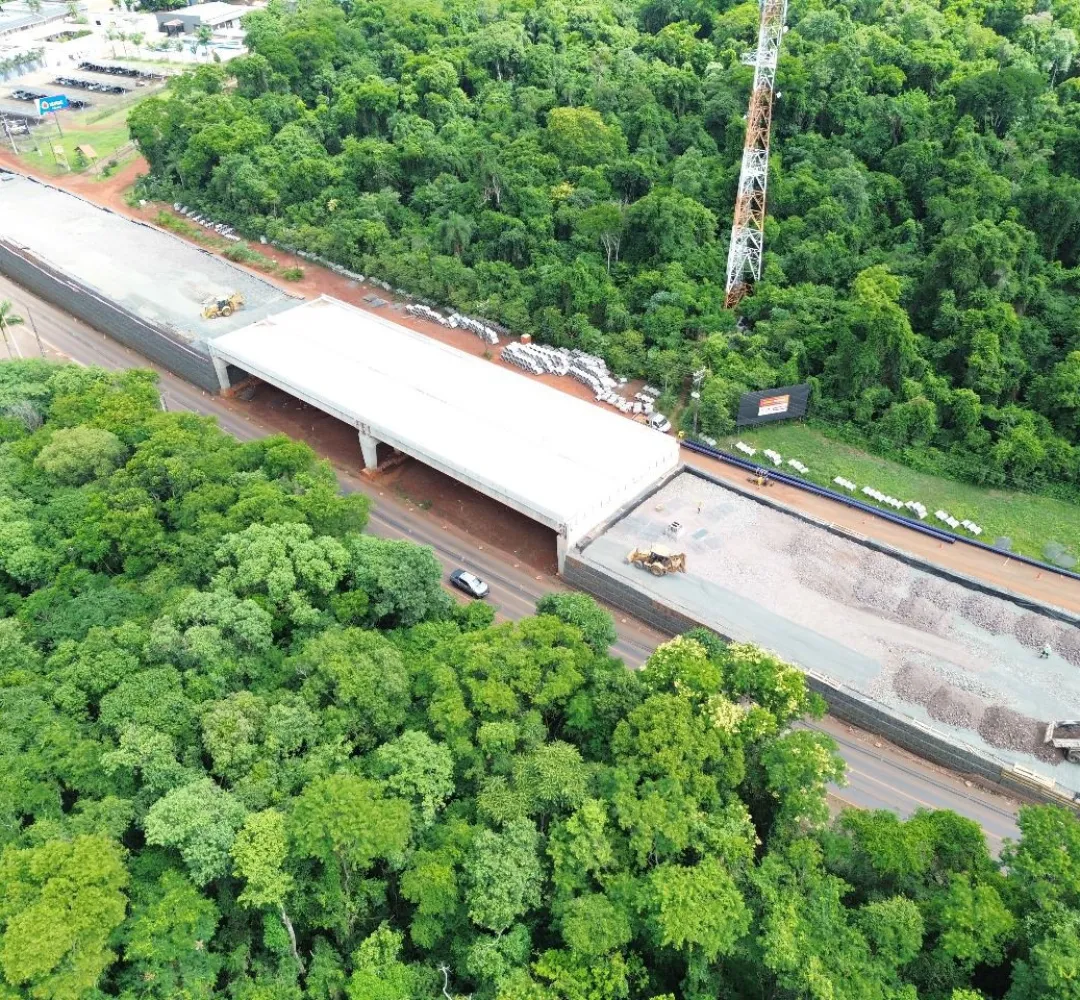 Duplicação da Rodovia das Cataratas caminha em ritmo lento e causa transtornos