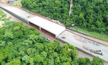 Duplicação da Rodovia das Cataratas caminha em ritmo lento e causa transtornos