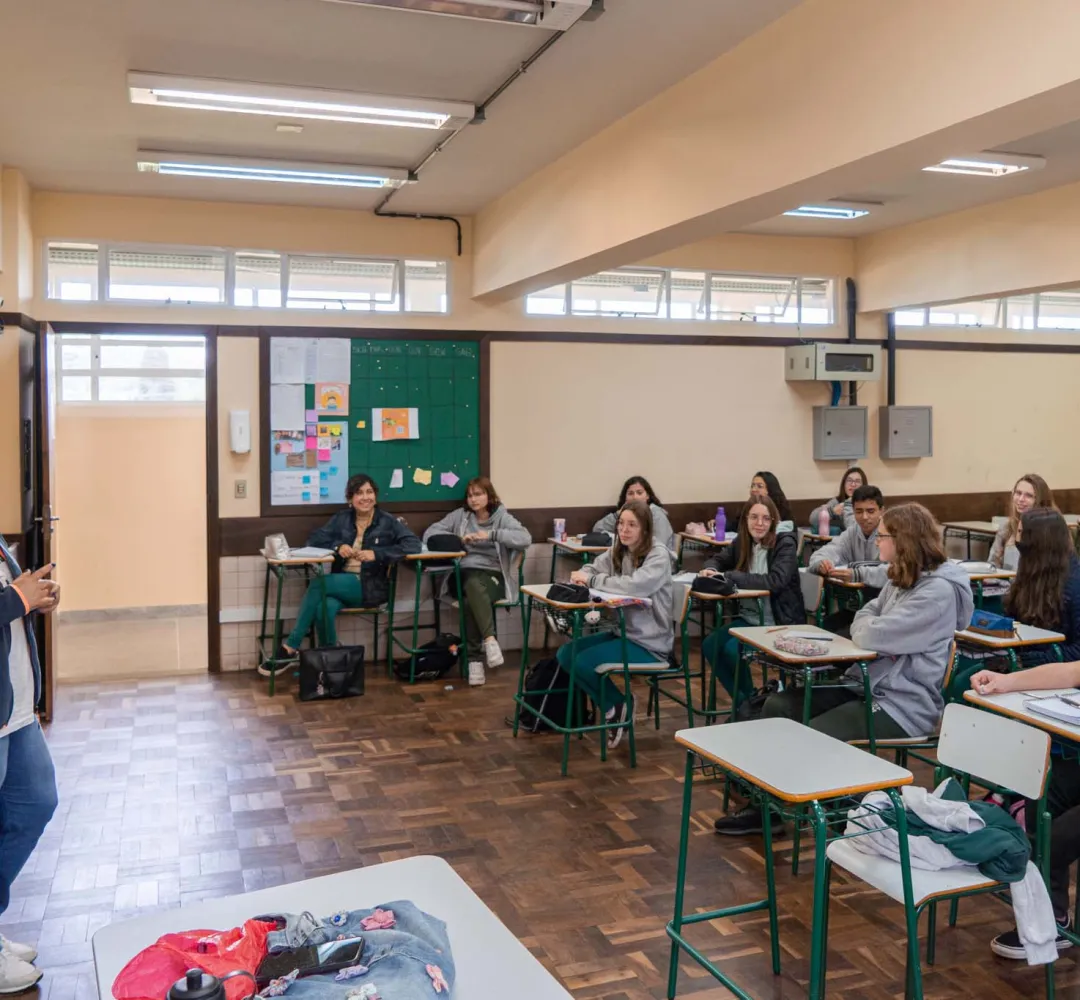 Contratação de professores não foi finalizada por empresa terceirizada