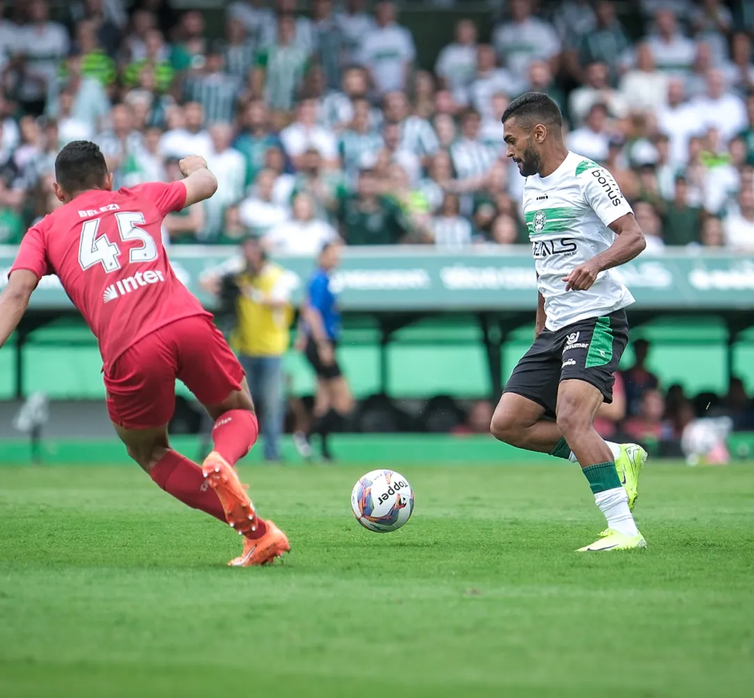 Coritiba e Andraus fecham a sexta rodada do Paranaense