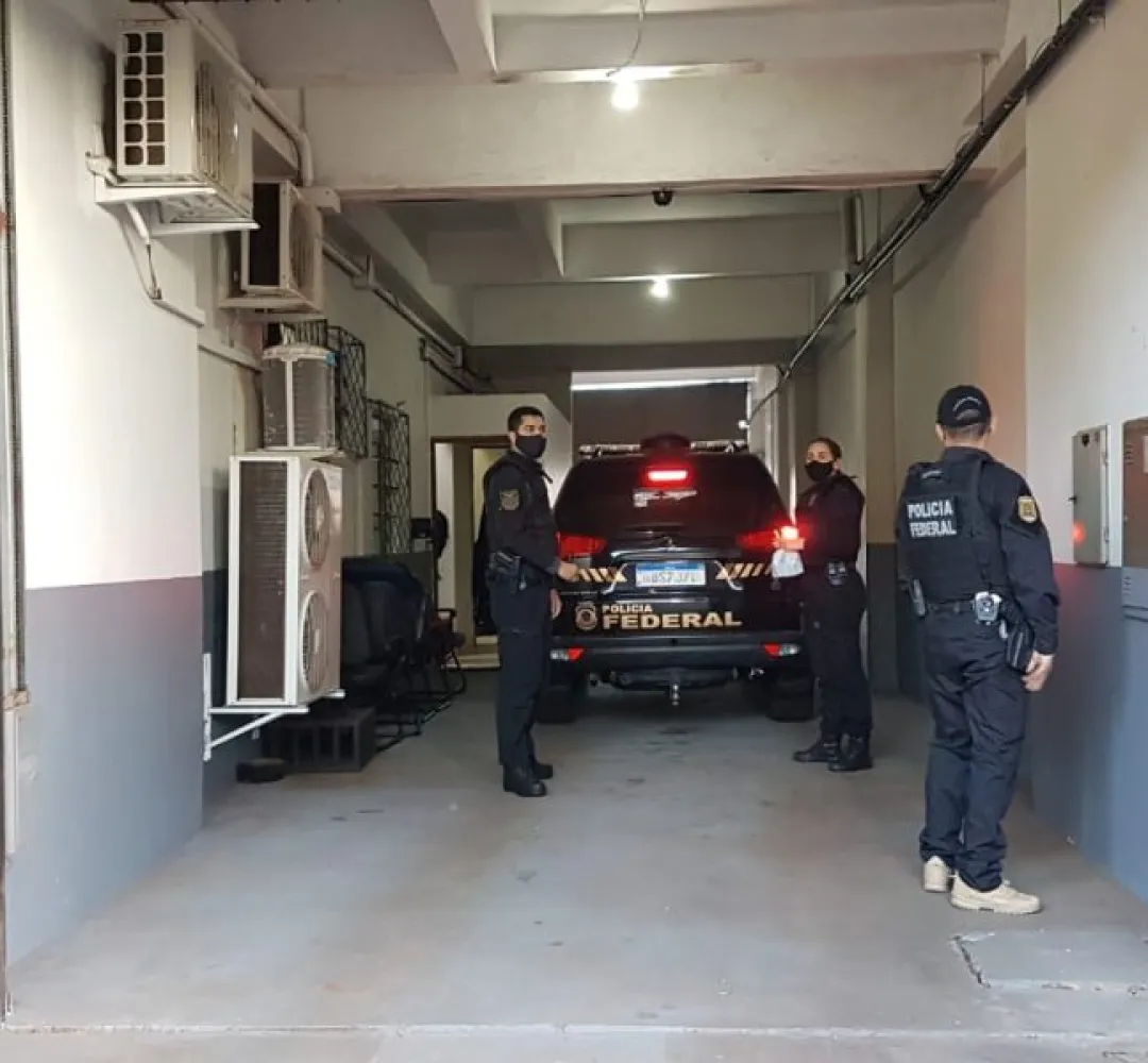 PF de Cascavel realiza operação contra armazenamento de material de abuso sexual infantil