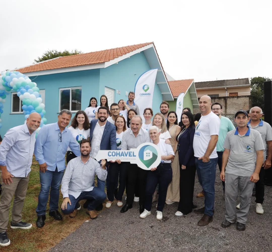 Cohavel entrega casas para famílias em situação de vulnerabilidade em Cascavel