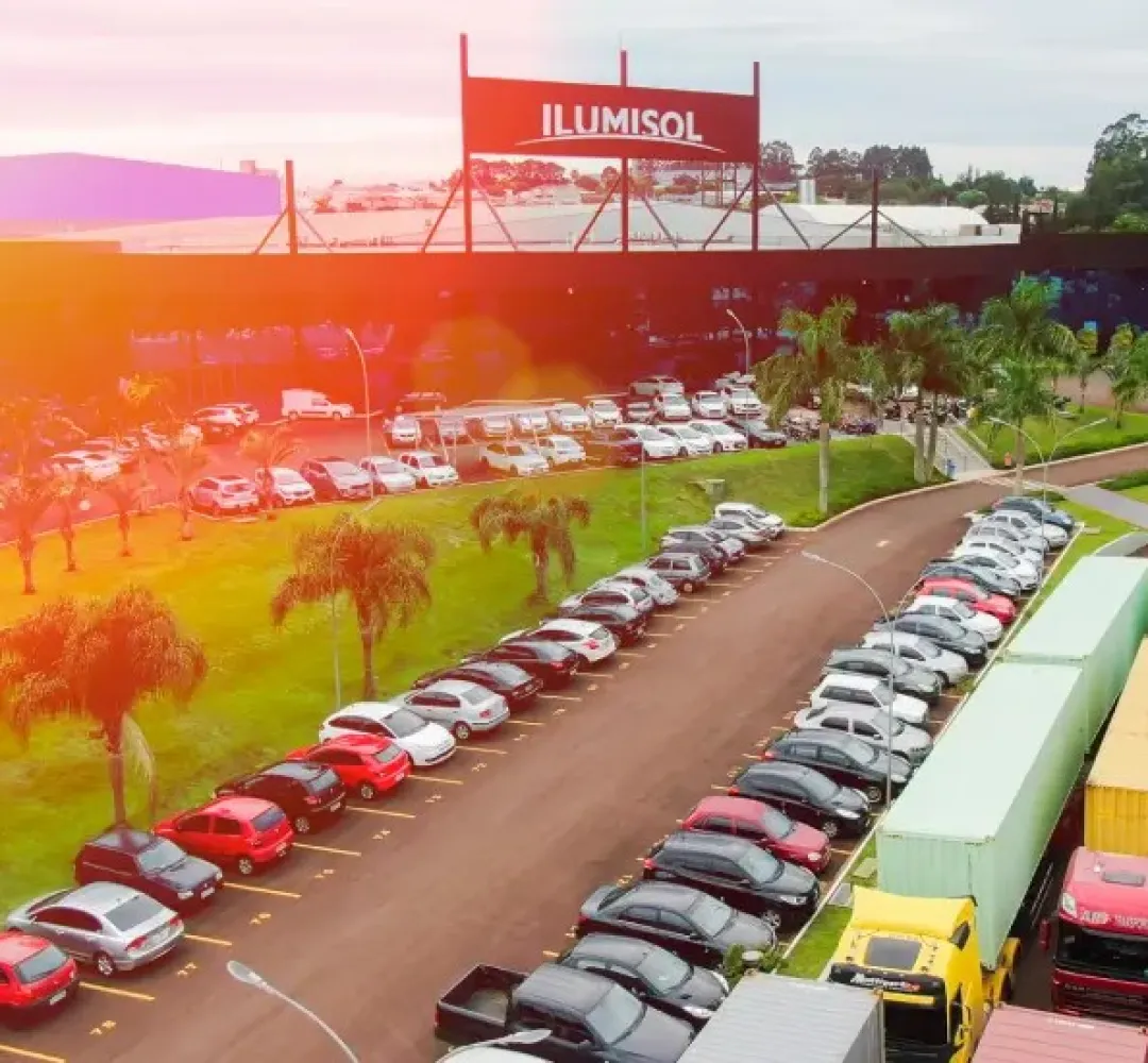 Após ser acionada na justiça, Ilumisol quita dívida milionária com empresa de painéis elétricos