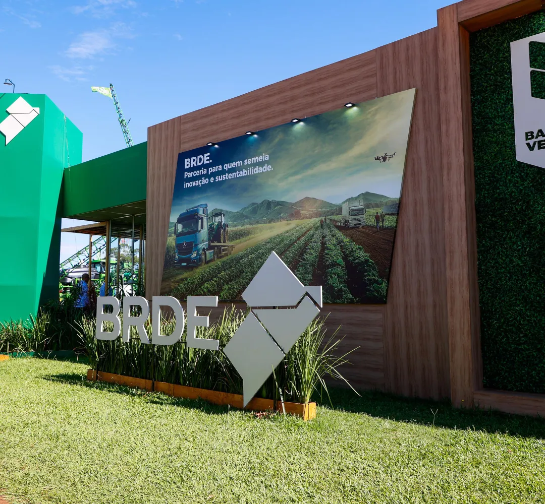 BRDE libera R$ 451 milhões em financiamentos para o agronegócio no Show Rural