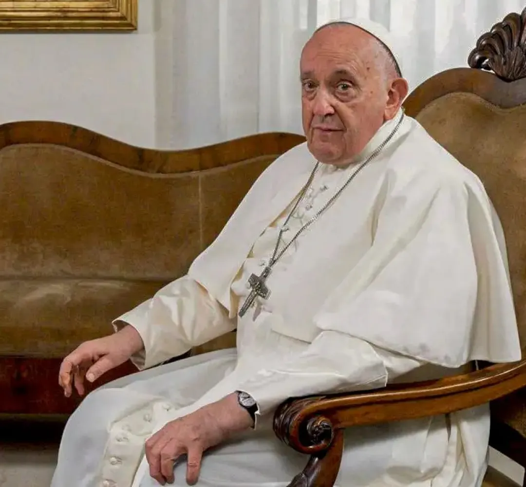 Papa Francisco tem infecção polimicrobiana