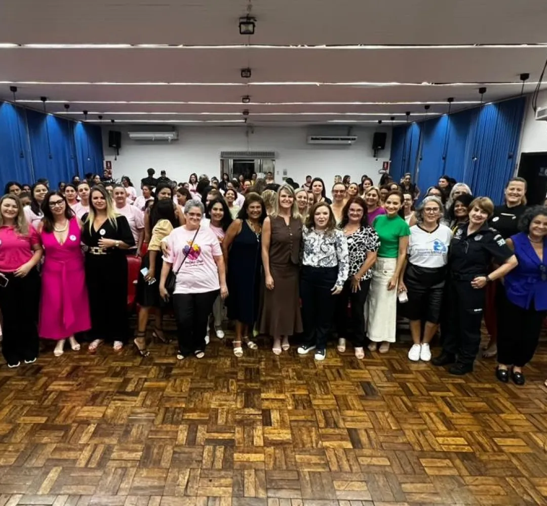 O “papel“ da mulher na política esteve em debate em palestra que abordou “As Mulheres e a Democracia"