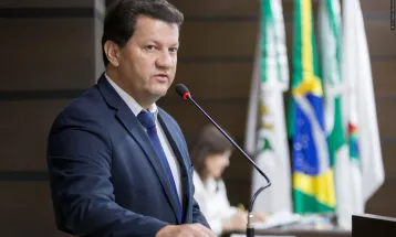 Romulo está mais distante da cadeira na Alep?