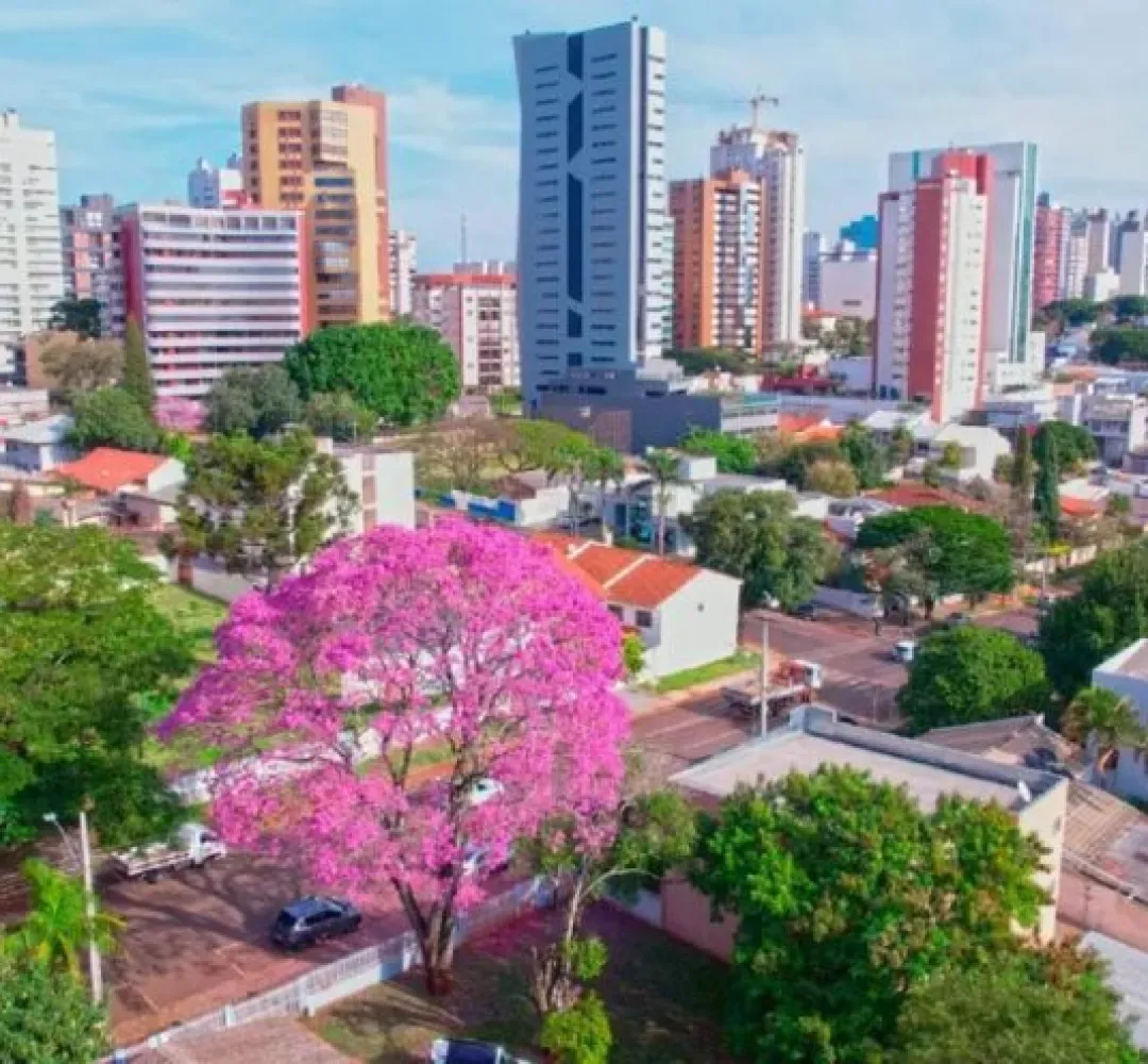Cascavel tem sexta-feira de calor e possibilidade de chuva à tarde