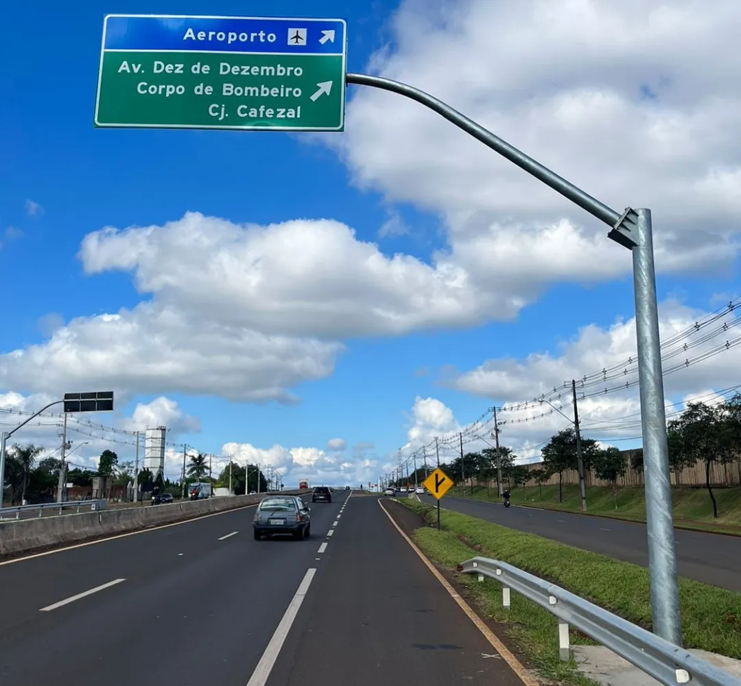 Rodovias do Paraná com tráfego normal