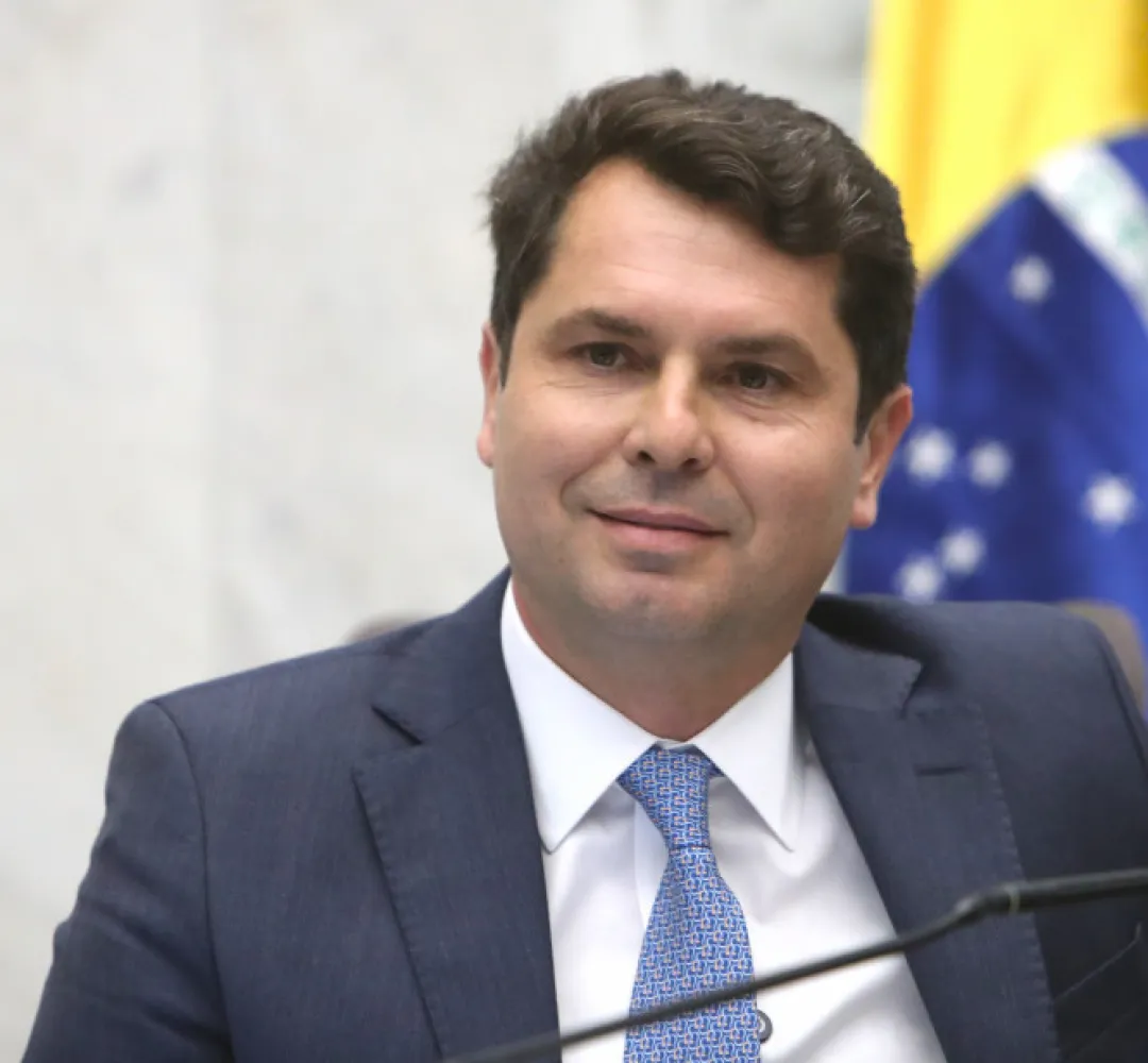 Alexandre Curi aparece em cenários para governador e Senado no Paraná