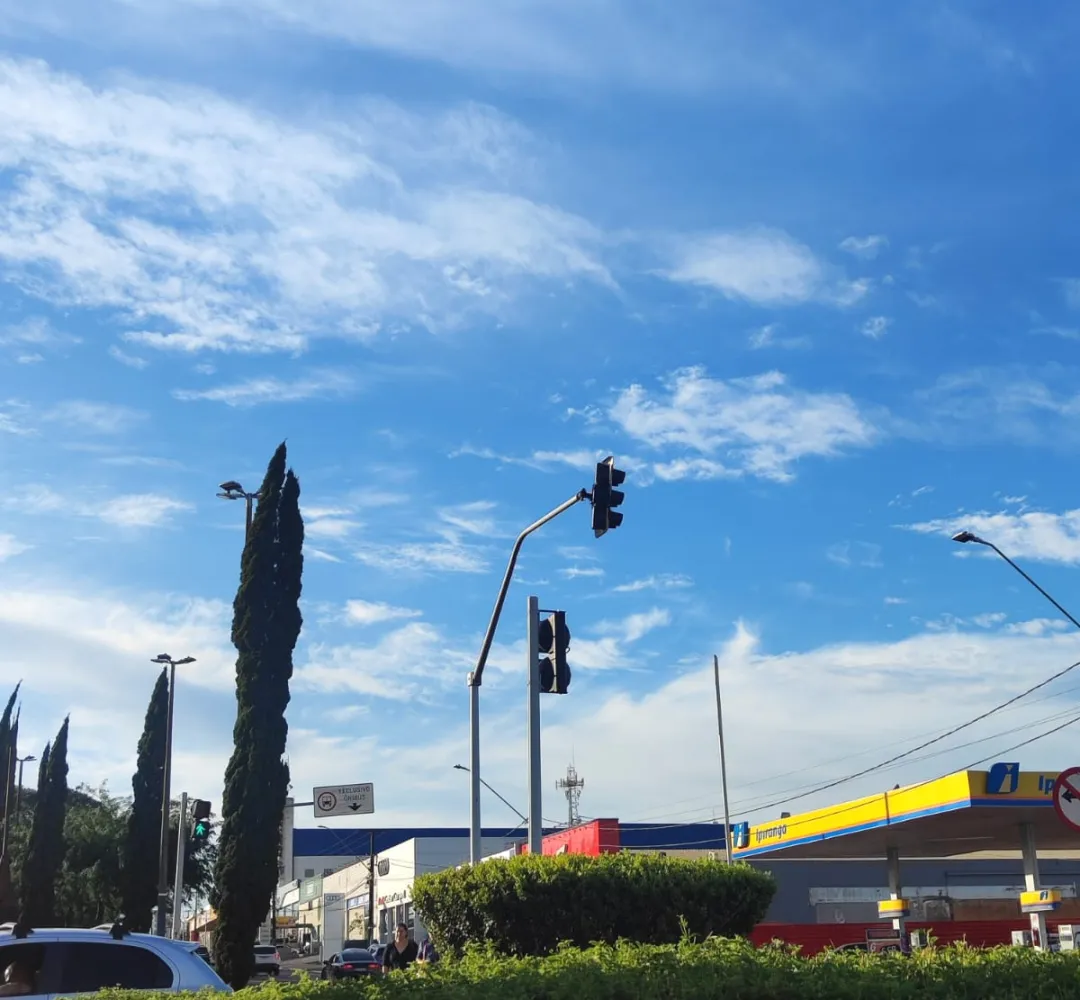 Quinta-feira abafada em Cascavel terá máxima de 31°C e chance de pancadas de chuva