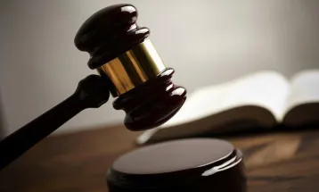 Homem é condenado a mais de 27 anos de prisão por abusar da neta da companheira em Santa Catarina