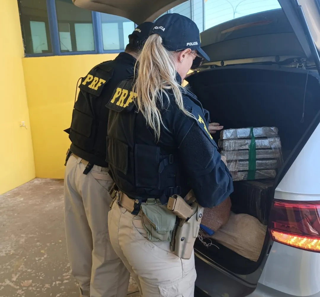 Mulher é presa em Cantaduvas com 165 quilos de maconha