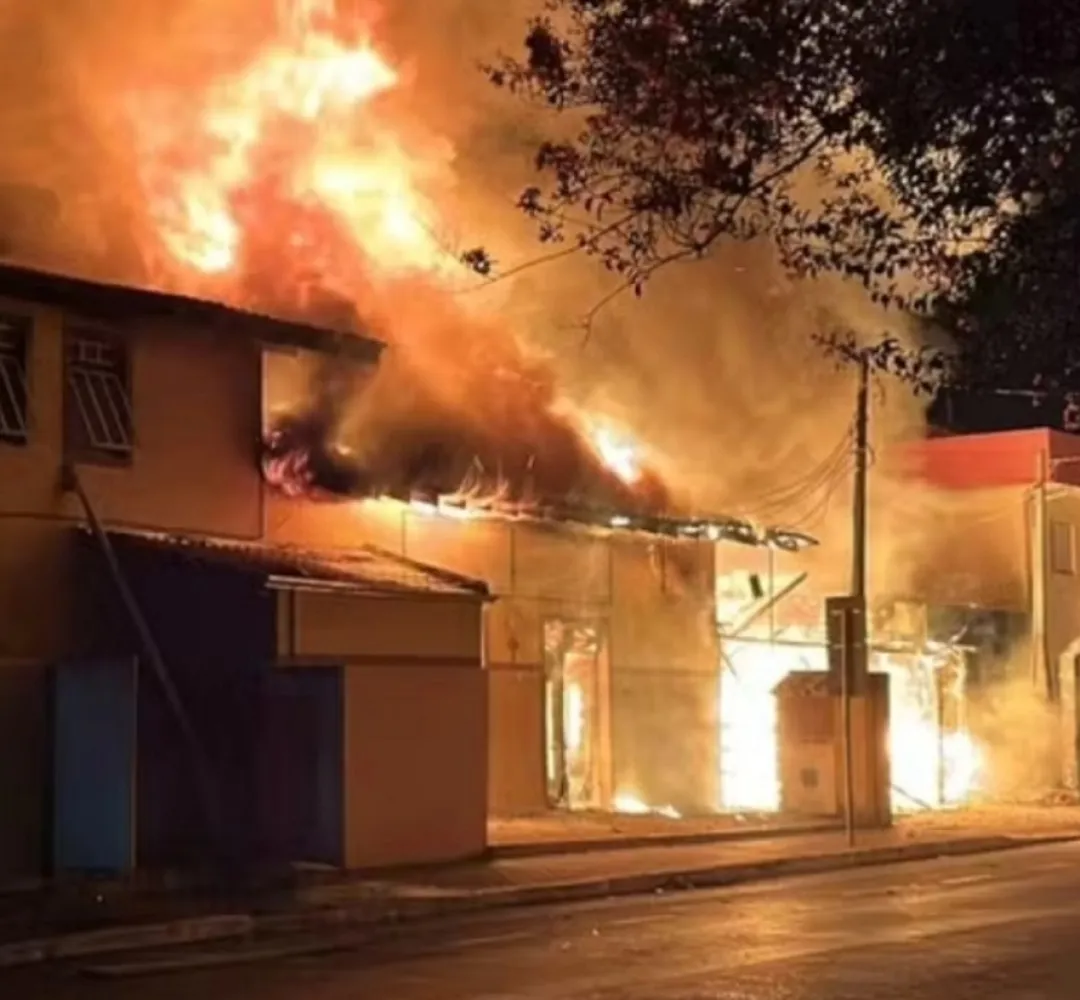 Incêndio em abrigo deixa quatro mortos no interior de SP