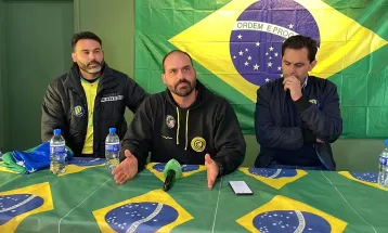 Em entrevista no Cantini, Leo Bolsonaro afirma estar foragido na Argentina