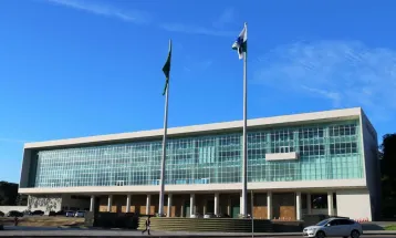 Denúncia de corrupção leva secretário para hospital