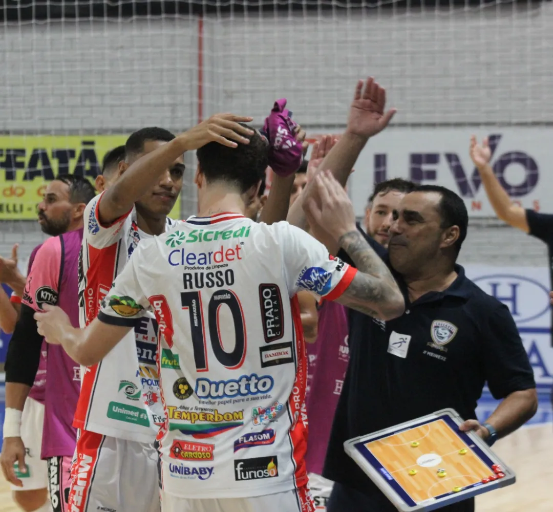 A estreia na Liga será em casa
