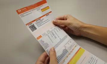 Conta de luz seguirá com bandeira amarela em agosto e manterá cobrança extra