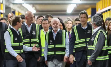 Brasil tem reservas para enfrentar decisões de Trump, diz Lula