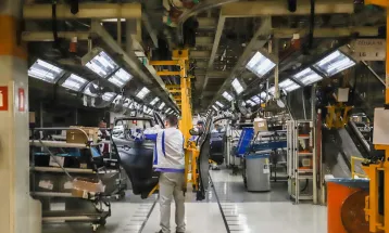 Produção industrial fica estável em novembro, aponta IBGE