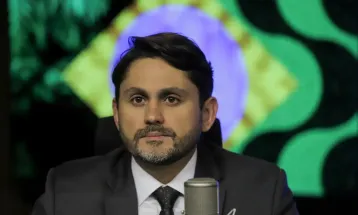 Suspeita de desvio de emendas derruba ministro de Lula