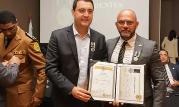 Oposição pede investigação sobre suspeita de corrupção e favorecimento em contrato de R$ 1 milhão da PM do Paraná
