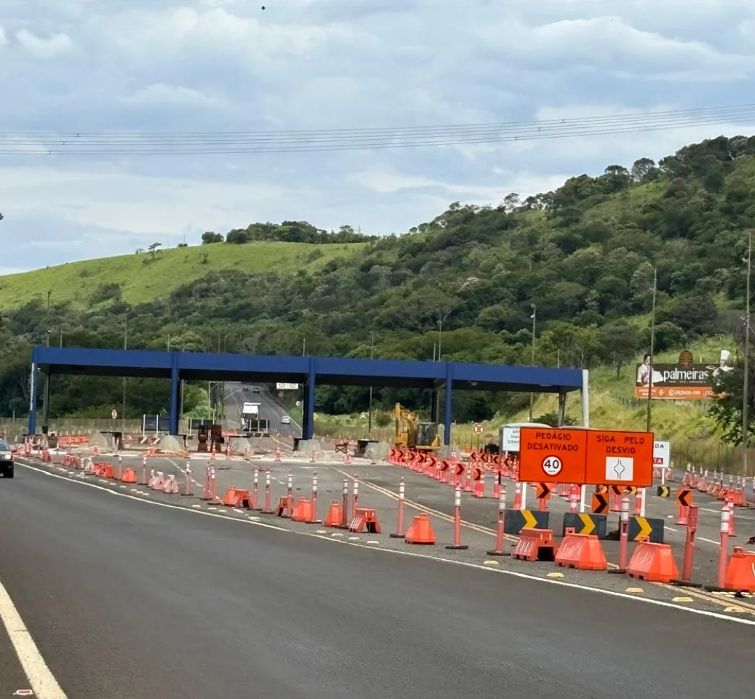 Praças já estão em obras