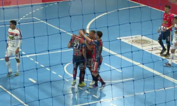 Cascavel Futsal vence Manoel Ribas fora de casa e emplaca quinta vitória consecutiva no Paranaense