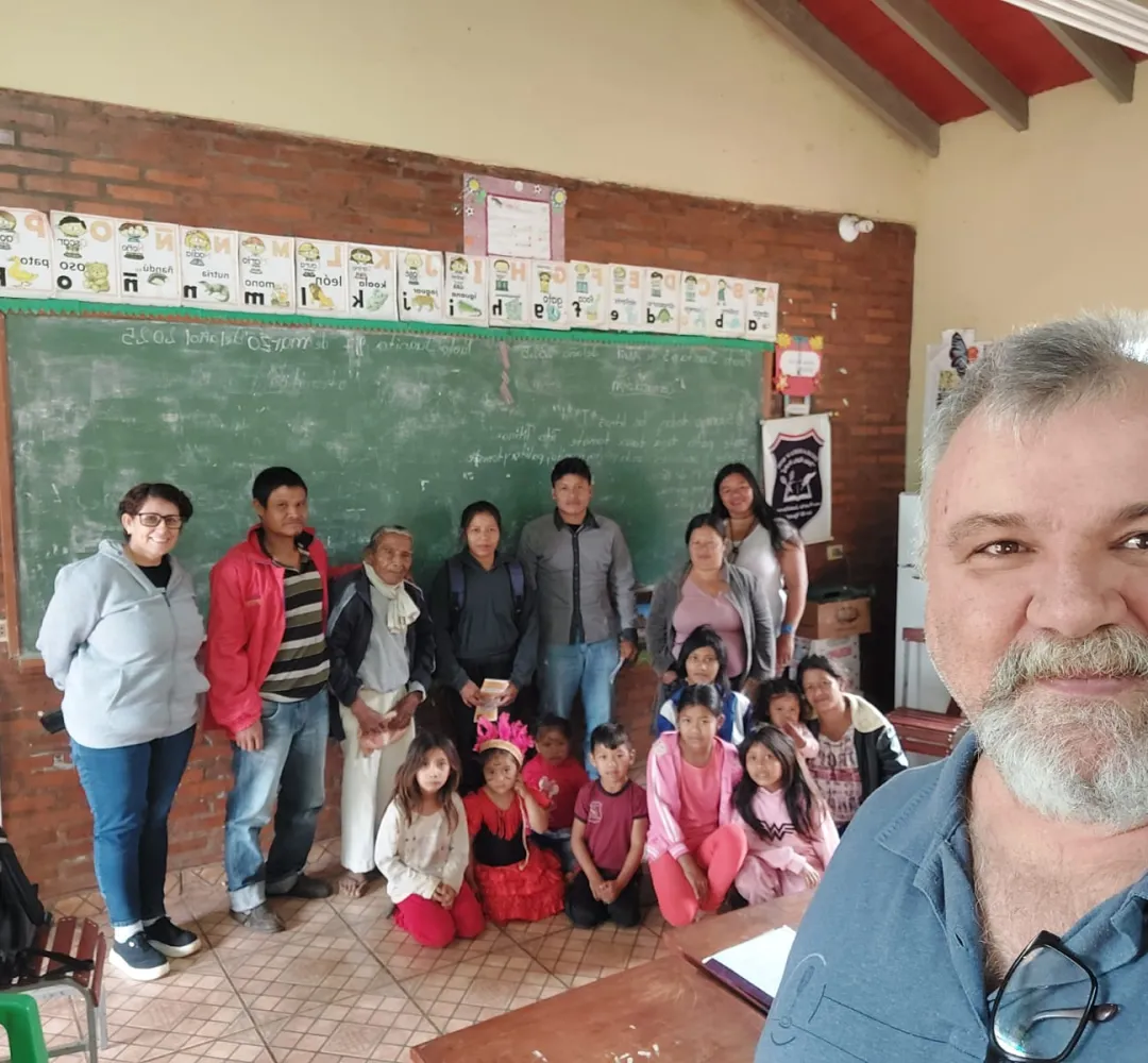 Comunidade escolar na Tekoha Remanzo Toro