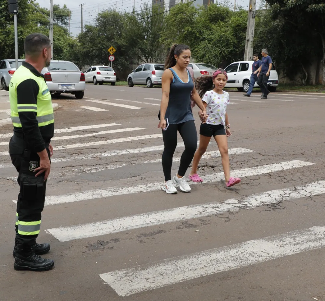 Conscientização para pedestres e motoristas