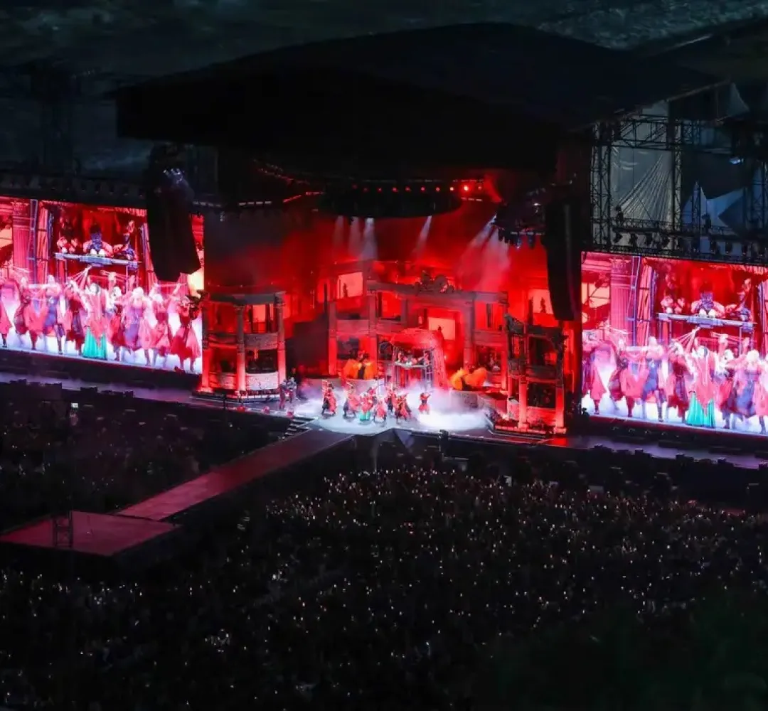 Show Gaga