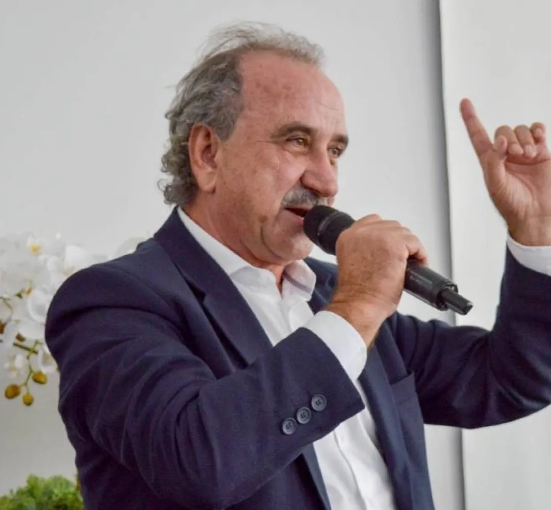 Renato endureceu discurso