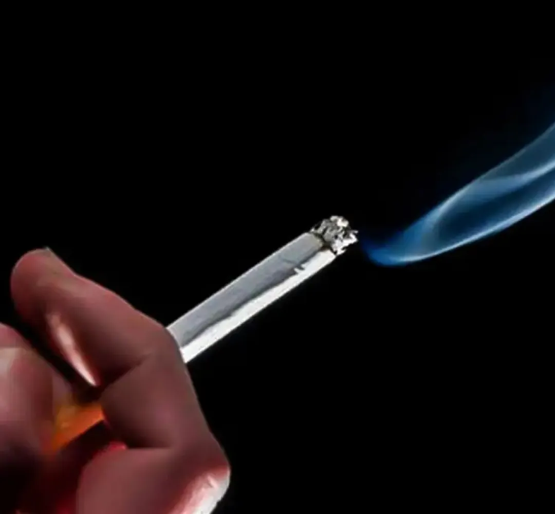 Cigarro aceso