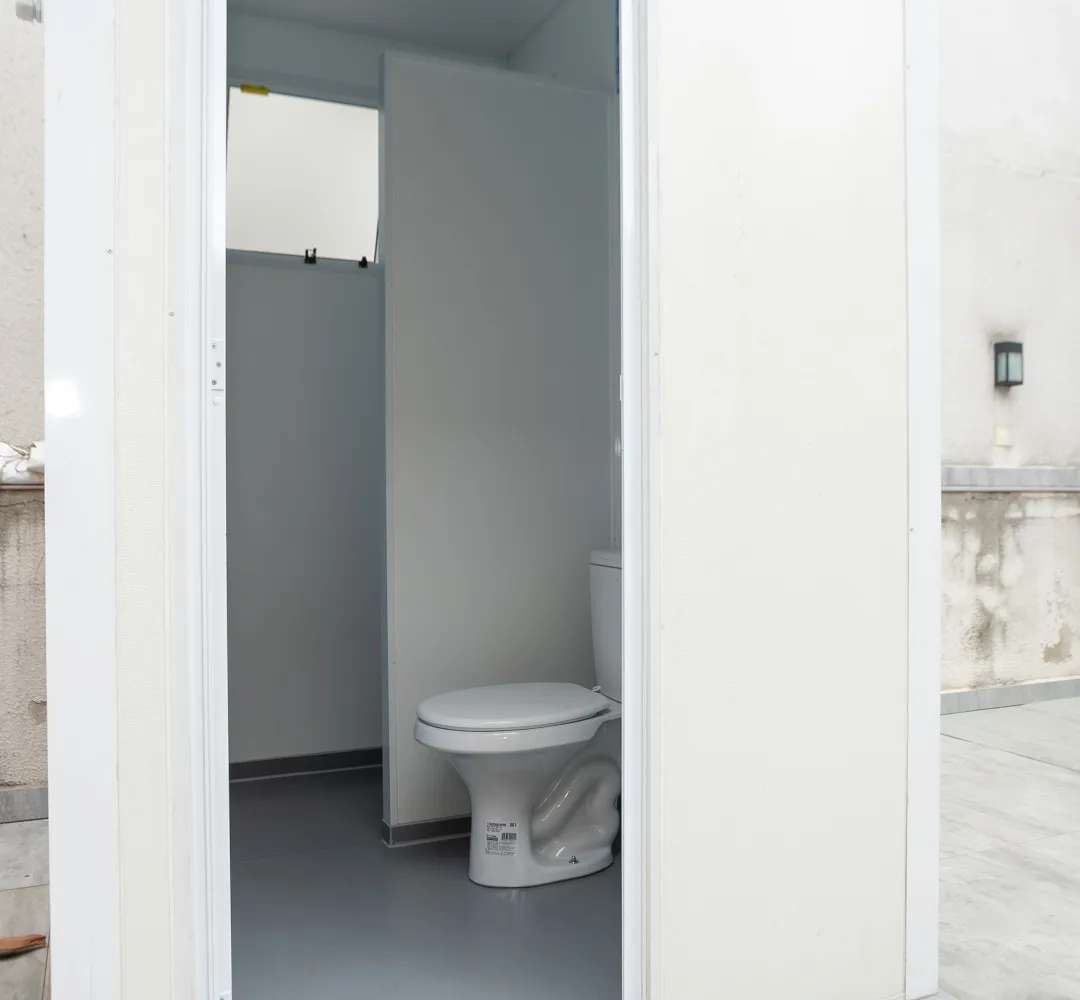 Casas receberão banheiros modulares