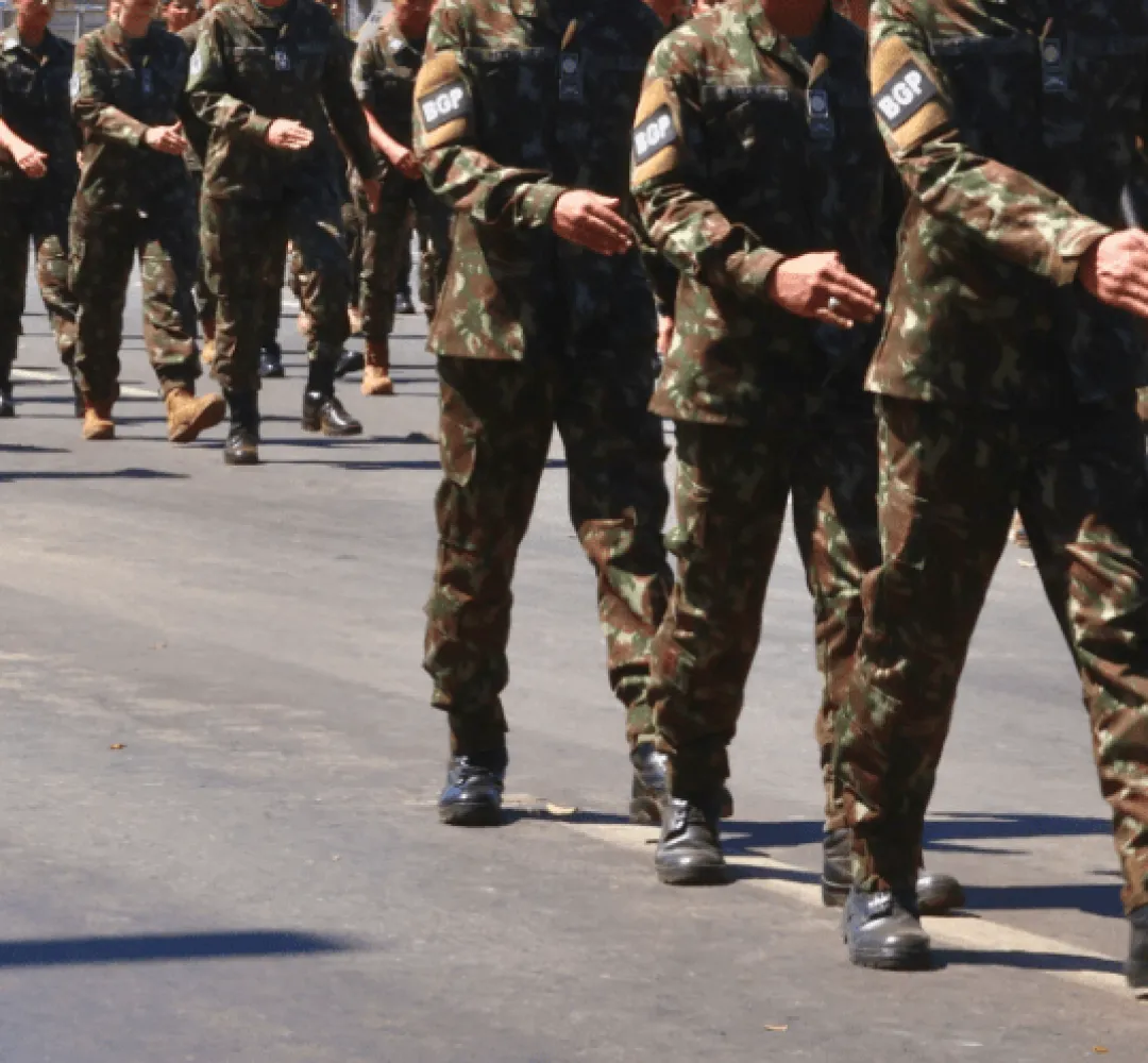 militares