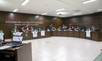 Aprovada revisão anual dos servidores e novo piso para professores