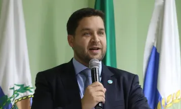 Vice-governador do Rio deixa cargo para assumir vaga no TCE