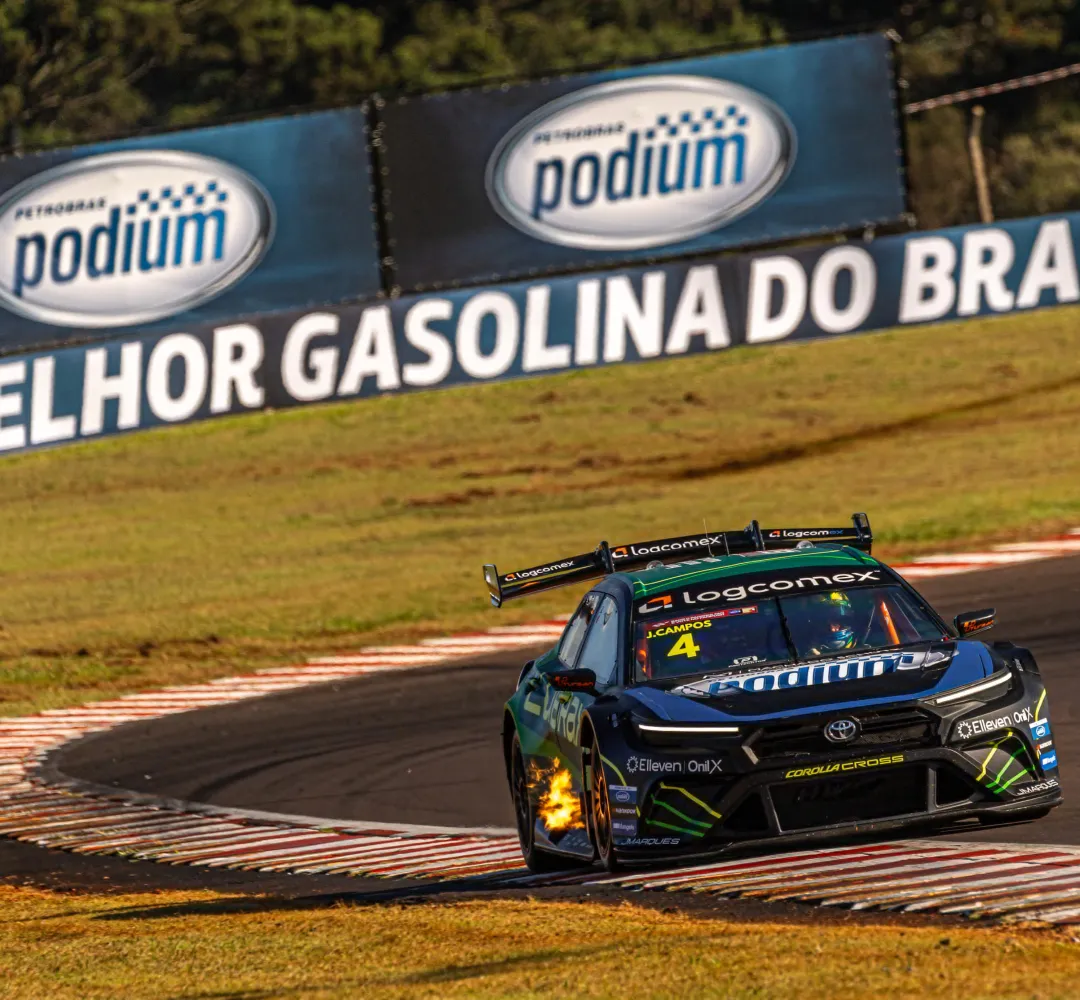 Os carros da Stock aceleram em Cascavel