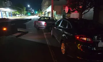 Condutor foge após colisão na Av. Brasil