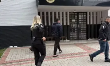 Homem é preso no Paraná por desviar R$ 500 mil de ONG para apostas online