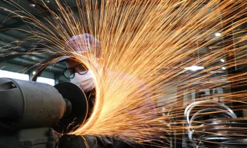 Produção da indústria brasileira cai em maio e interrompe sequência de crescimento, diz IBGE
