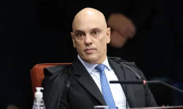 Moraes manda bloquear Instagram do filho adolescente de Zambelli