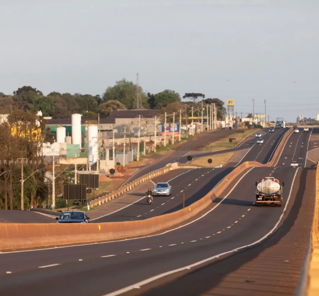 BR-277 que corta Cascavel é um dos gargalos
