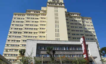 Médicos do Hospital de Clínicas aprovam indicativo de greve na Capital