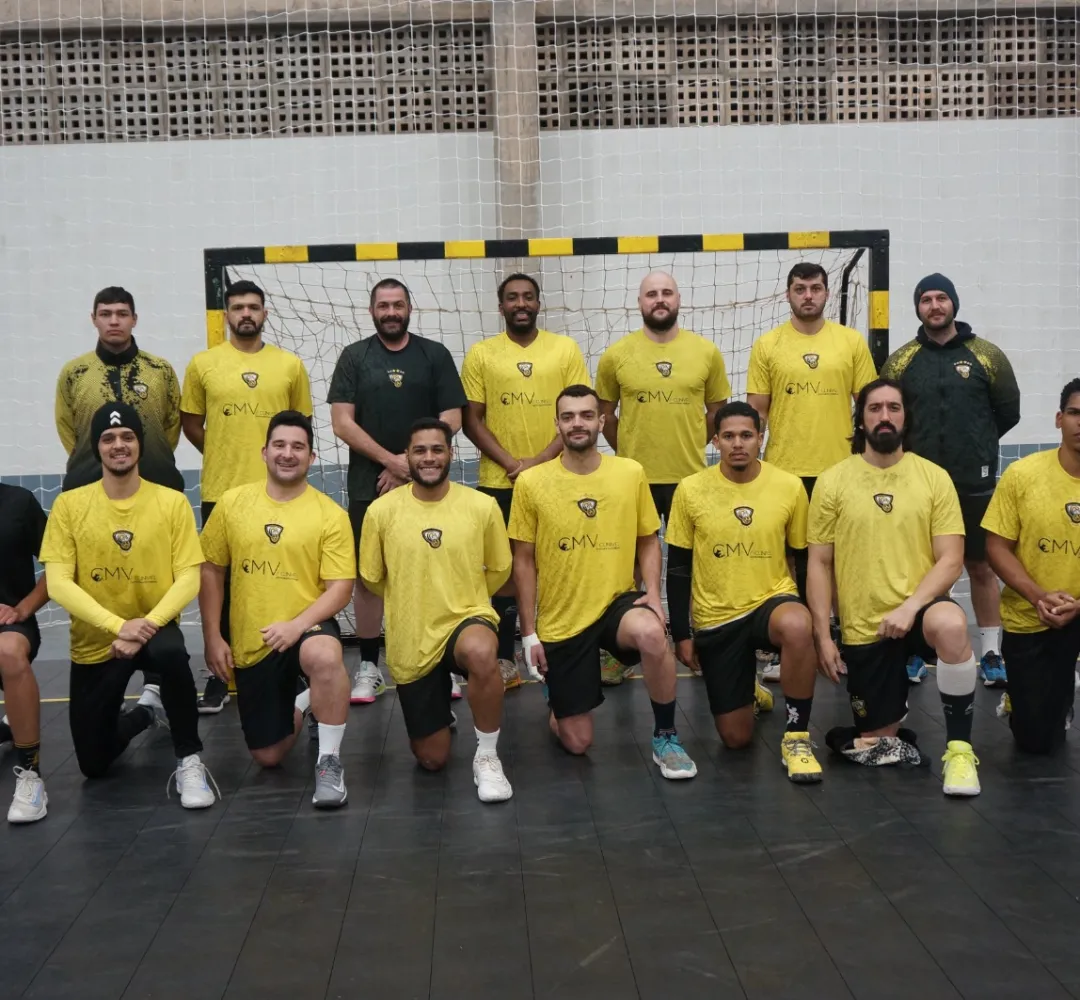 O Cascavel Hand joga em casa
