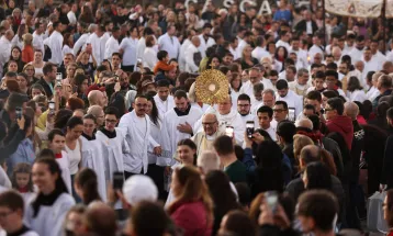 Corpus Christi: Tradição e fé com tapetes coloridos  vão mudar a Avenida Brasil