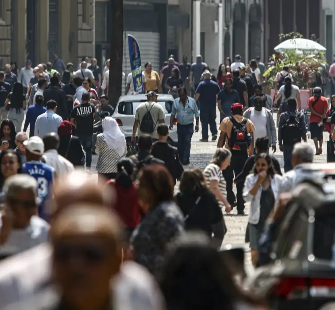 pessoas na rua