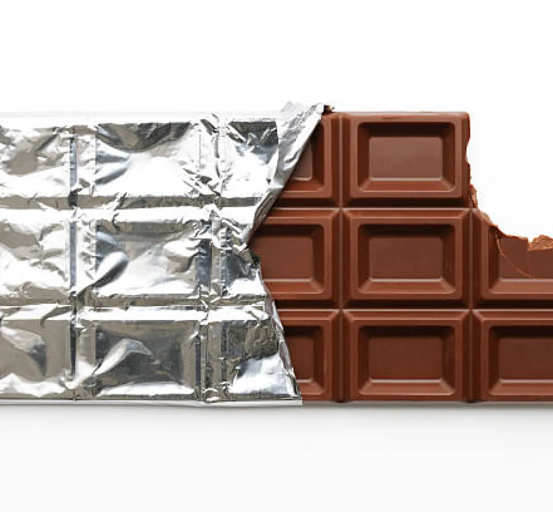 Homem é morto após furtar barra chocolate