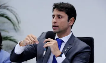 Projeto aprovado em comissão autoriza trabalhador com deficiência a usar FGTS para comprar carro